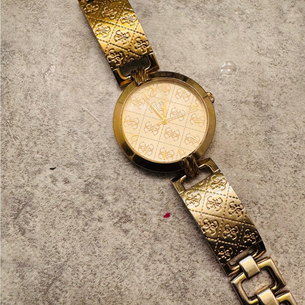 Elegant Gold Women's Watch